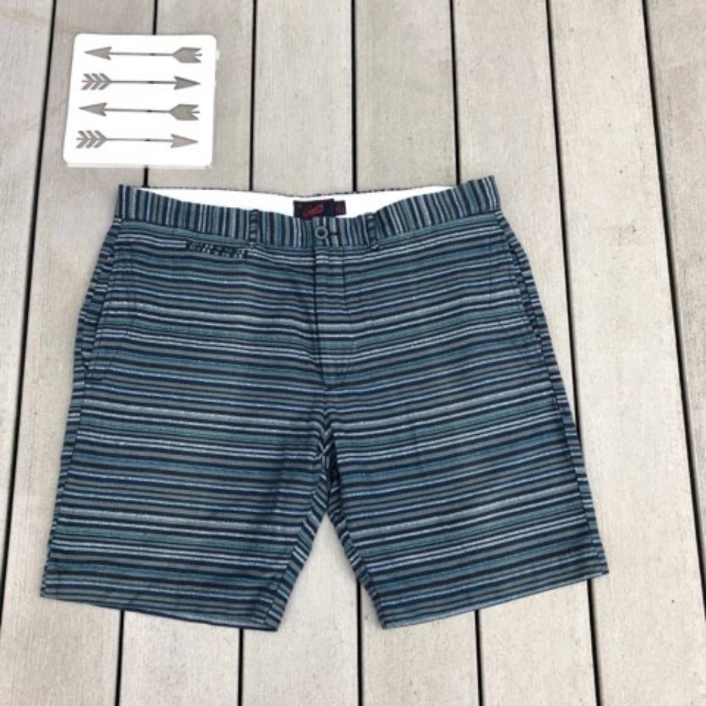 GRAYERS NEWPORT BORO STRIPED SHORTS, SZ 38.